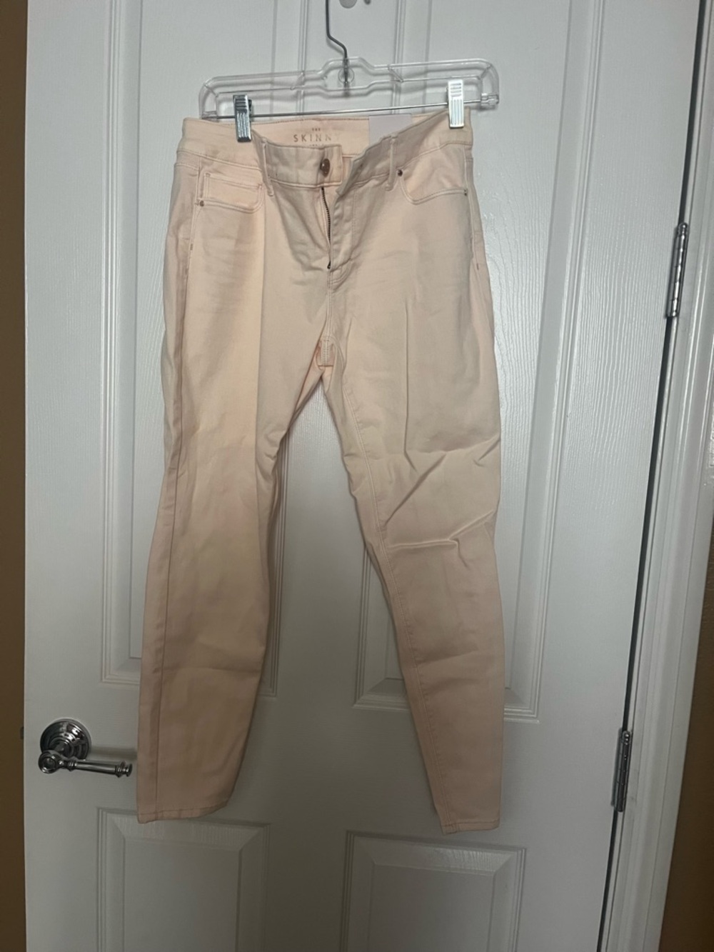White House Black Market Pale Blush Ankle Skinny Jeans